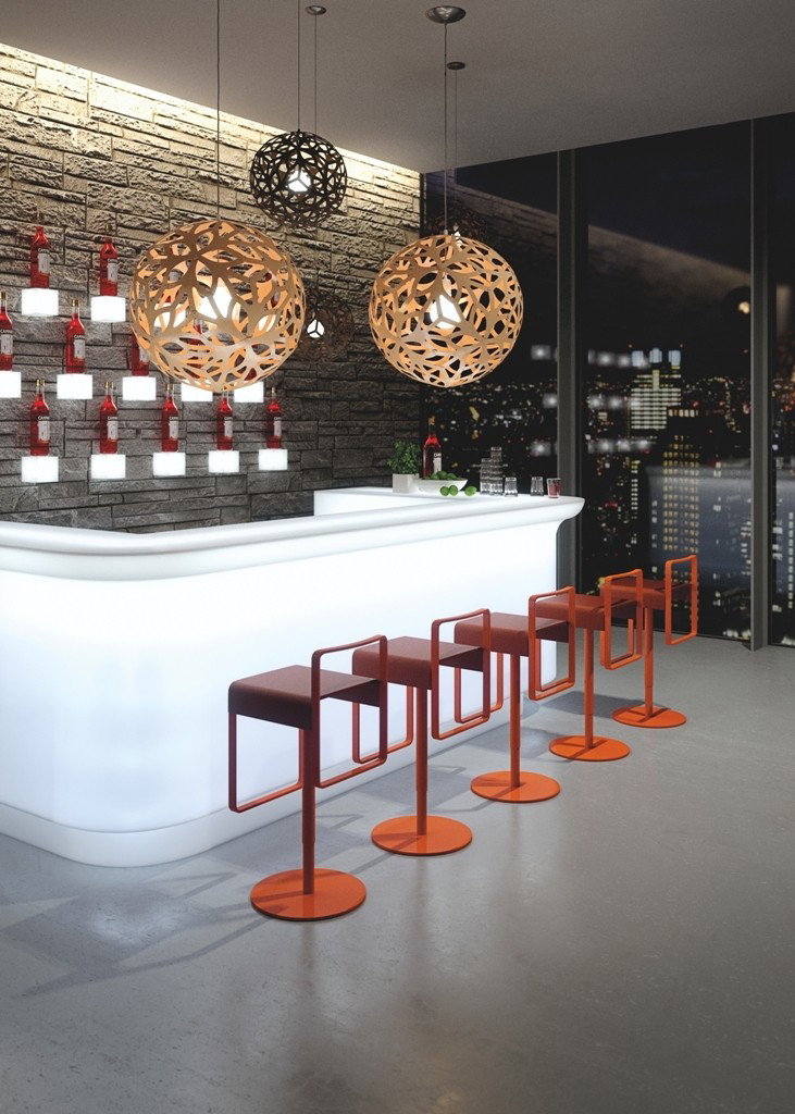 Sgabello girevole con base struttura in acciaio verniciato serie Kyro