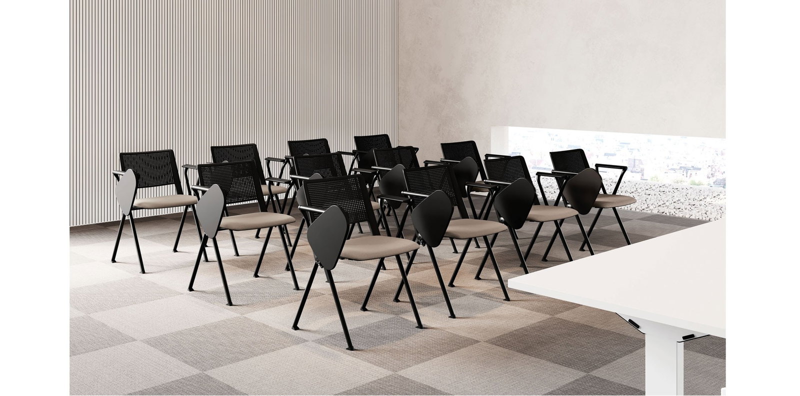 Sedia F01 con tavoletta
