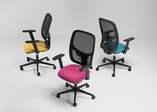 Sedia ergonomica  con braccioli modello YO