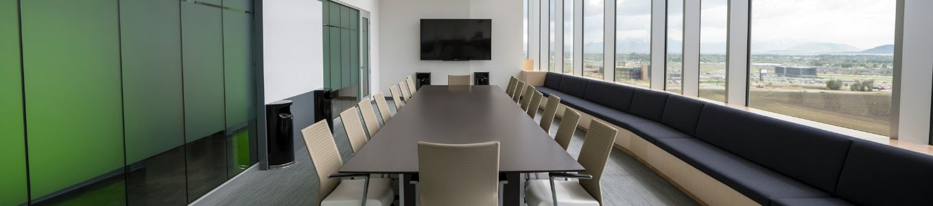 Arredare sala riunioni: funzionalità, comfort e immagine