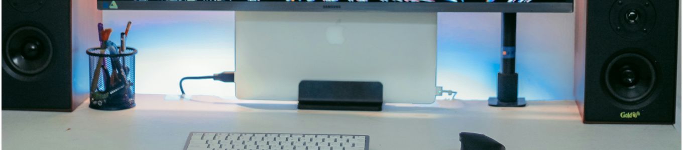 Organizer per cavi: la soluzione per una scrivania ordinata