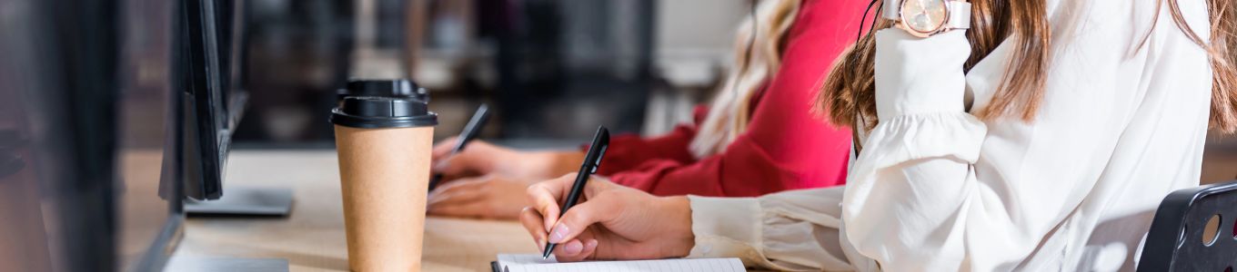 Postazione Call Center Doppia: come organizzare lo spazio di lavoro perfetto