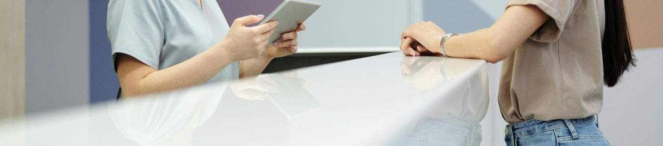 Reception aziendale: i mobili giusti per un'accoglienza professionale
