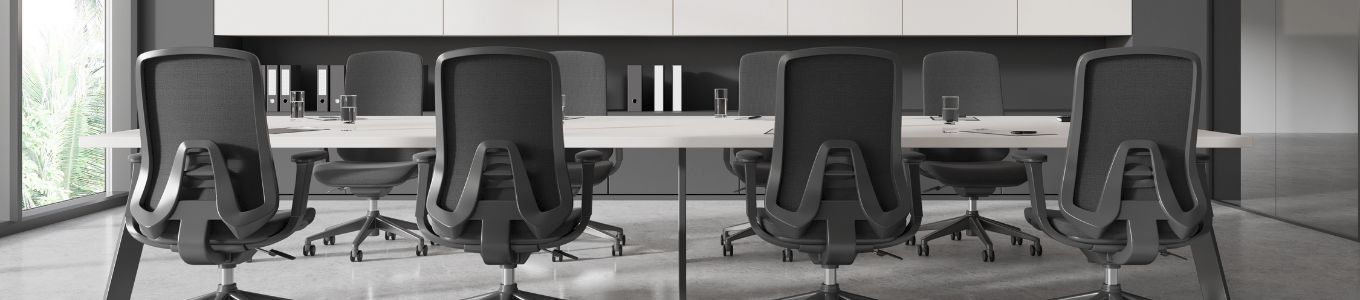 Sedia per sala riunioni: come scegliere il modello più adatto